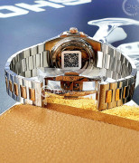 dong-ho-srwatch-sg88804-1205at