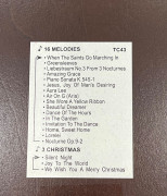 dong-ho-treo-tuong-qua-lac-rhythm-cmj562nr06