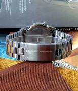 Titan 1588SM03 - Nam - Quartz (Pin) Dây Kim Loại - Chính Hãng