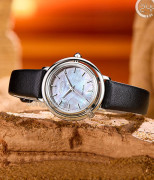 Đồng hồ Citizen EM1090-60D - Nữ - Kính Sapphire - Eco-Drive (Năng Lượng Ánh Sáng) Dây Kim Loại - Chính Hãng - Size 31.2mm