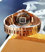 dong-ho-srwatch-sg88804-1305at