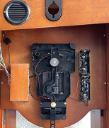 dong-ho-treo-tuong-qua-lac-rhythm-cmj464fr06