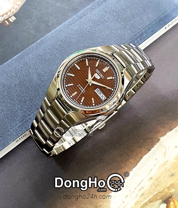 Seiko 5 SNK605K1 Nam Automatic T ng D y Kim Lo i Ch nh H ng