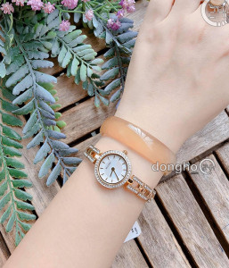 dong-ho-bulova-98l213-chinh-hang