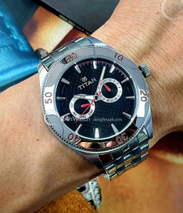 Titan 9324SM07 - Nam - Quartz (Pin) Dây Kim Loại - Chính Hãng