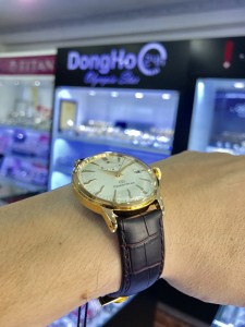 dong-ho-orient-star-automatic-saf02001s0-chinh-hang