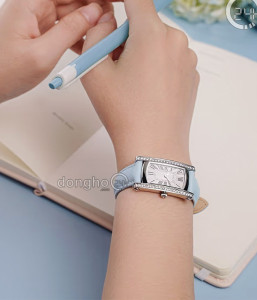 Đồng hồ Saga Stella 71836-SVWHBL-2 - Nữ - Kính Cứng - Quartz (Pin) Đính Đá Pha Lê - Mặt Số 20*37mm