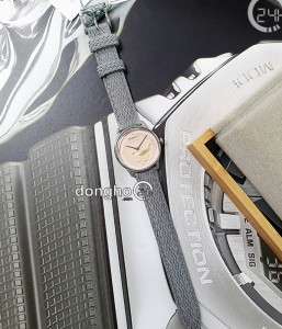 Đồng hồ August Berg M1STB0830E18VCG9C - Nữ - Kính Sapphire - Quartz (Pin) Dây Da - Chính Hãng - Size 30mm